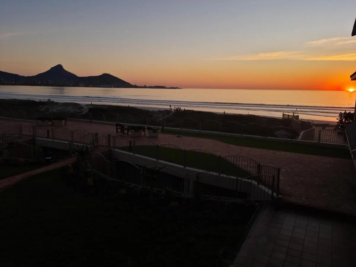 Lagoon Beach Neptune Isle Cape Town Daire
